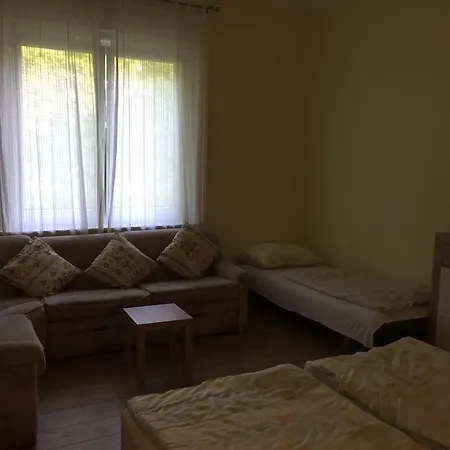 Palma Apartmanhaz Гостевой дом Шиофок